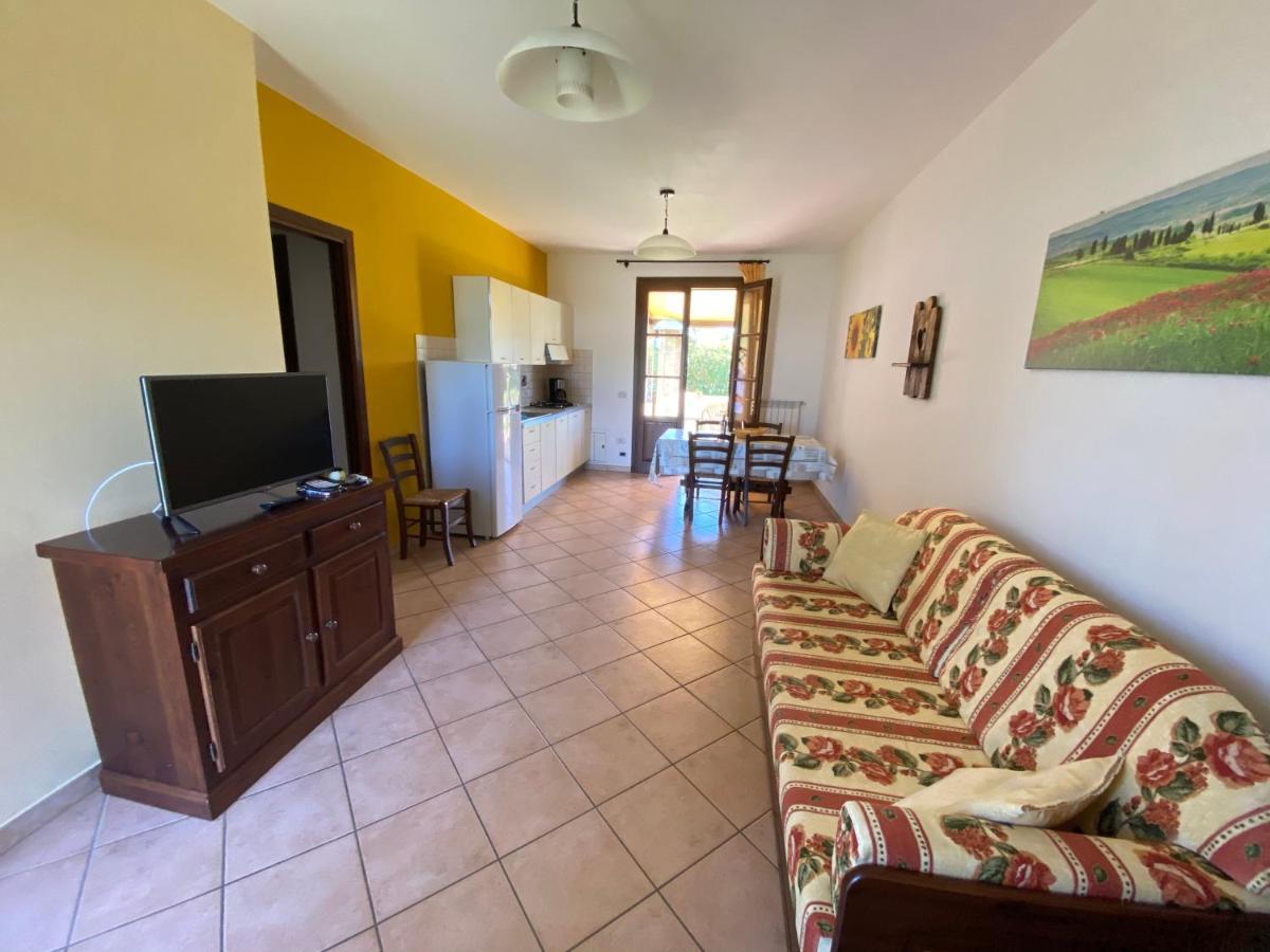 Le Macine Villa Cecina  Bagian luar foto