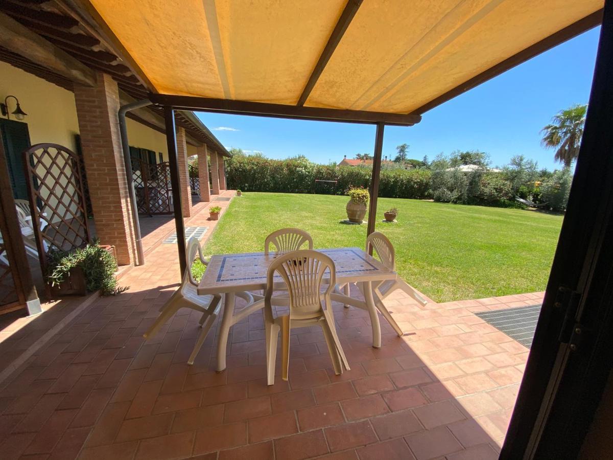 Le Macine Villa Cecina  Bagian luar foto