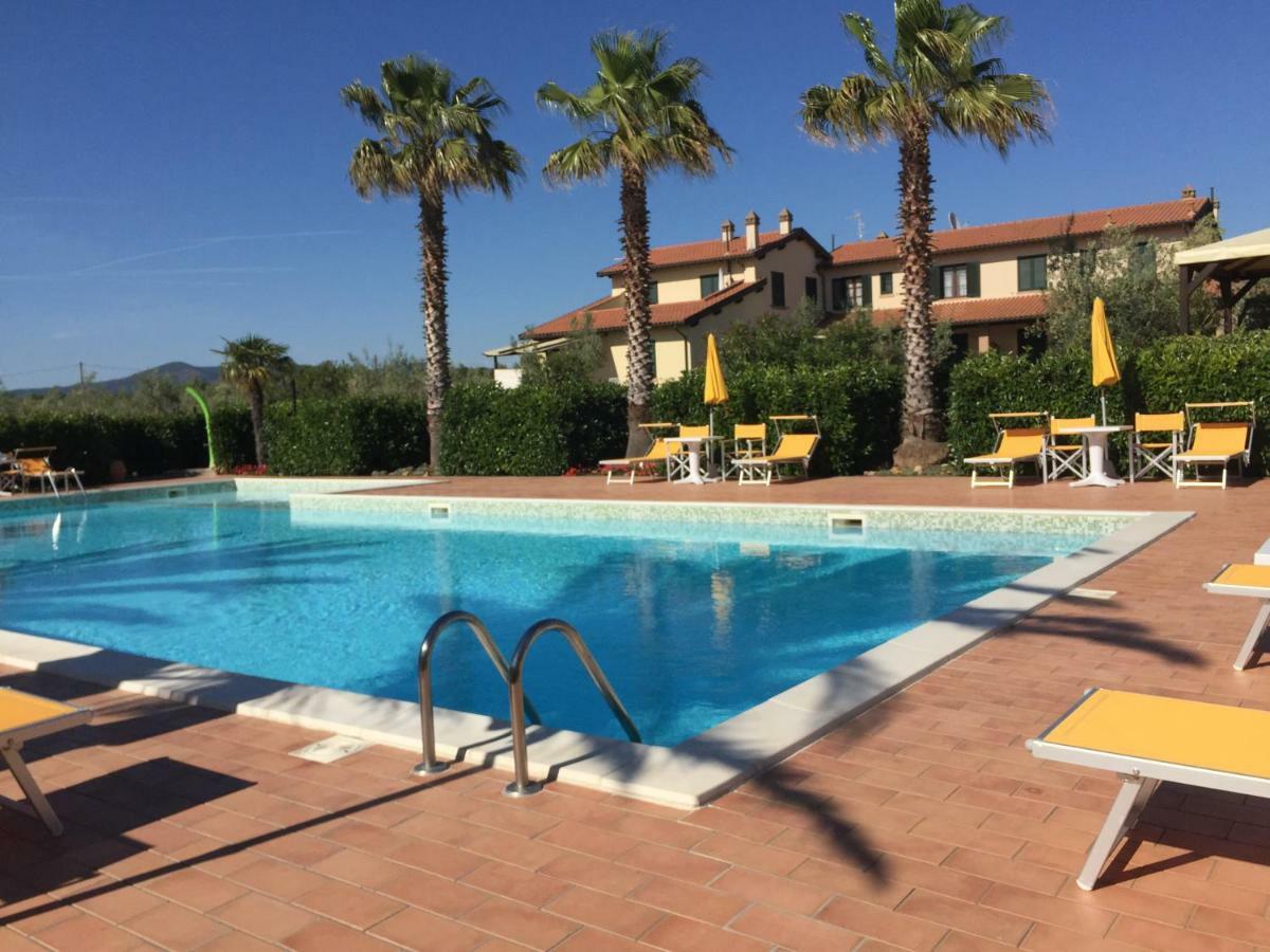 Le Macine Villa Cecina  Bagian luar foto