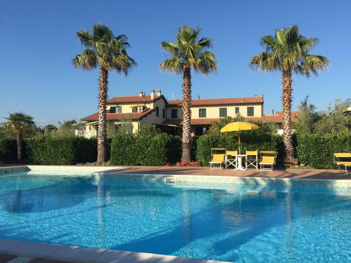 Le Macine Villa Cecina  Bagian luar foto