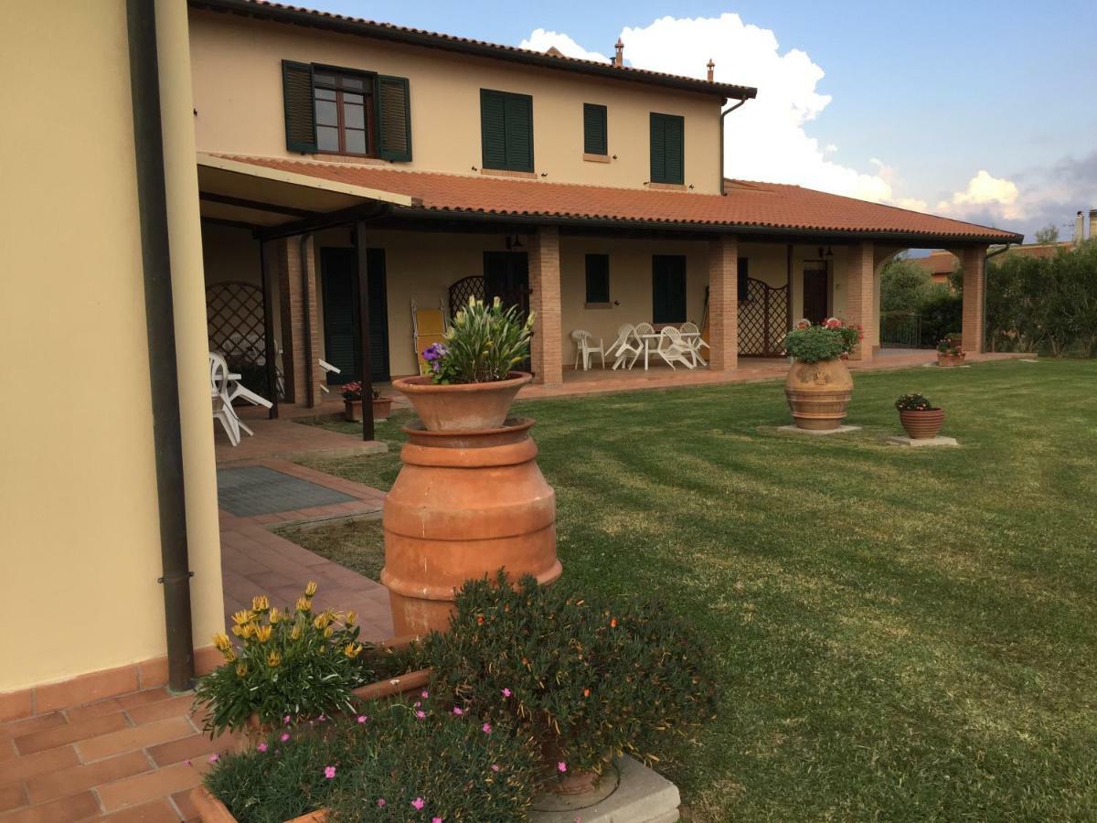 Le Macine Villa Cecina  Bagian luar foto