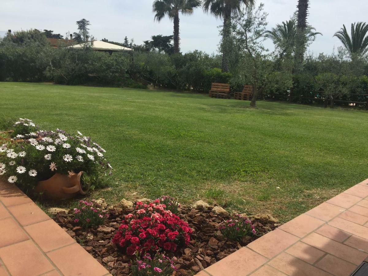Le Macine Villa Cecina  Bagian luar foto