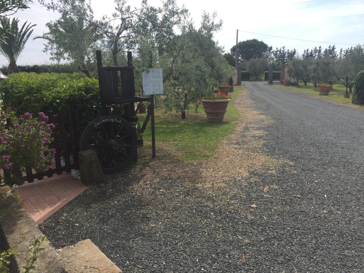 Le Macine Villa Cecina  Bagian luar foto